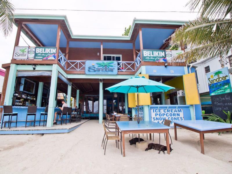 Sandbar Beachfront Hostel & Restaurant San Pedro  Dış mekan fotoğraf